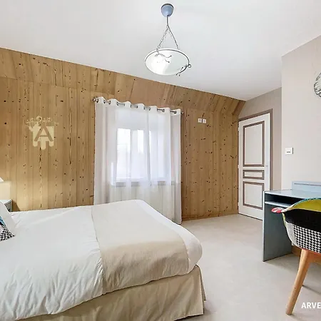 La Cambuziere Holiday home Saint-Victor-la-Riviere